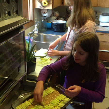 girls cooking2