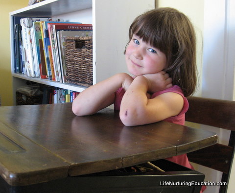 Sweet Pea's Desk